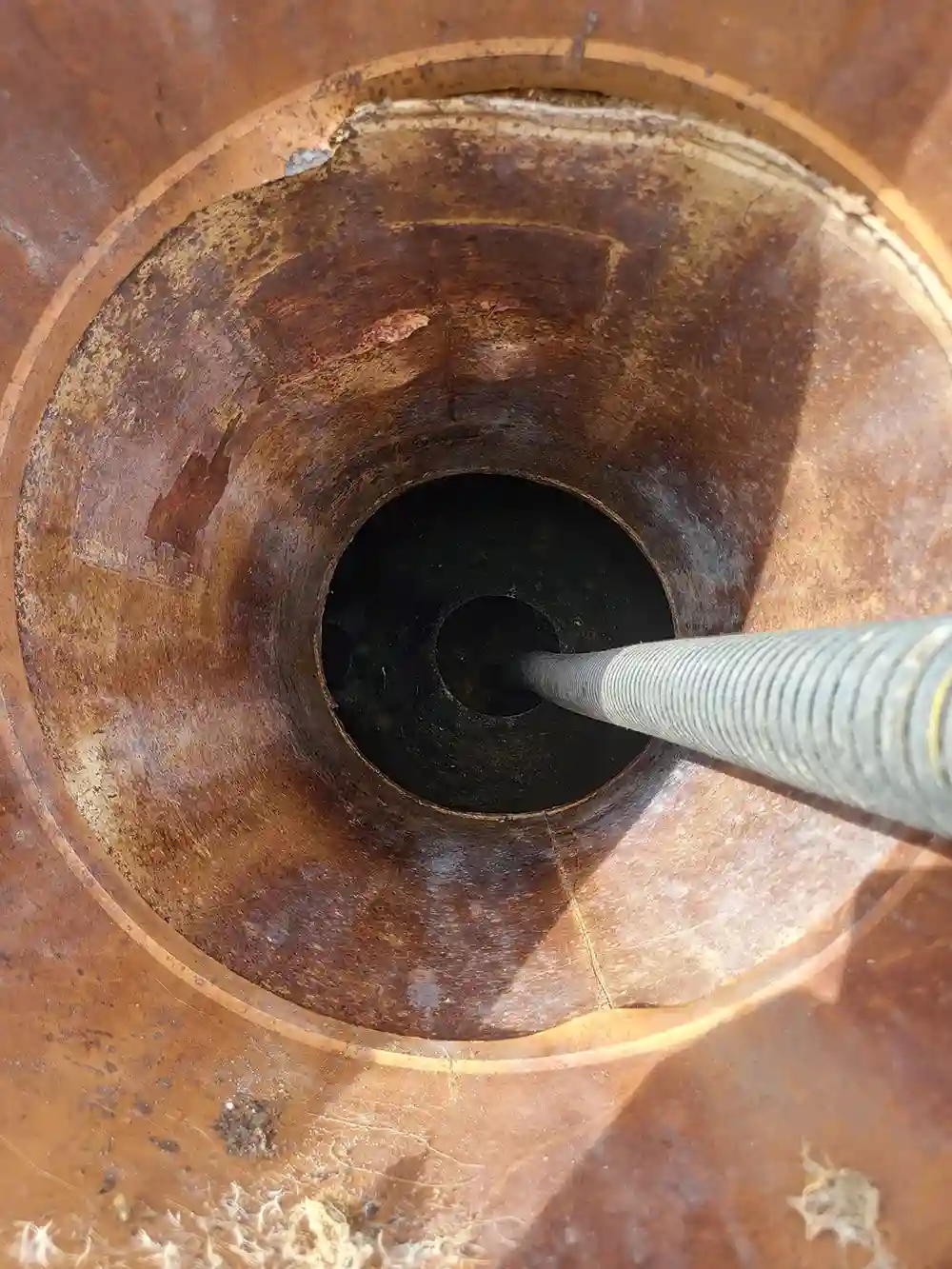 Septic tank emptying